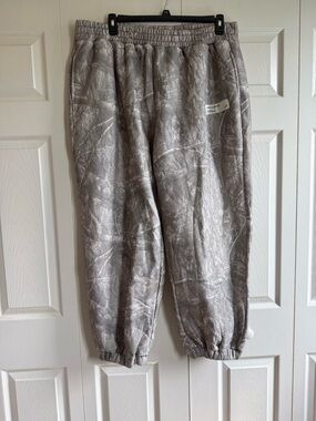COMFRT | The Camo Sweatpants | Relaxed Fit Soft Camo Joggers